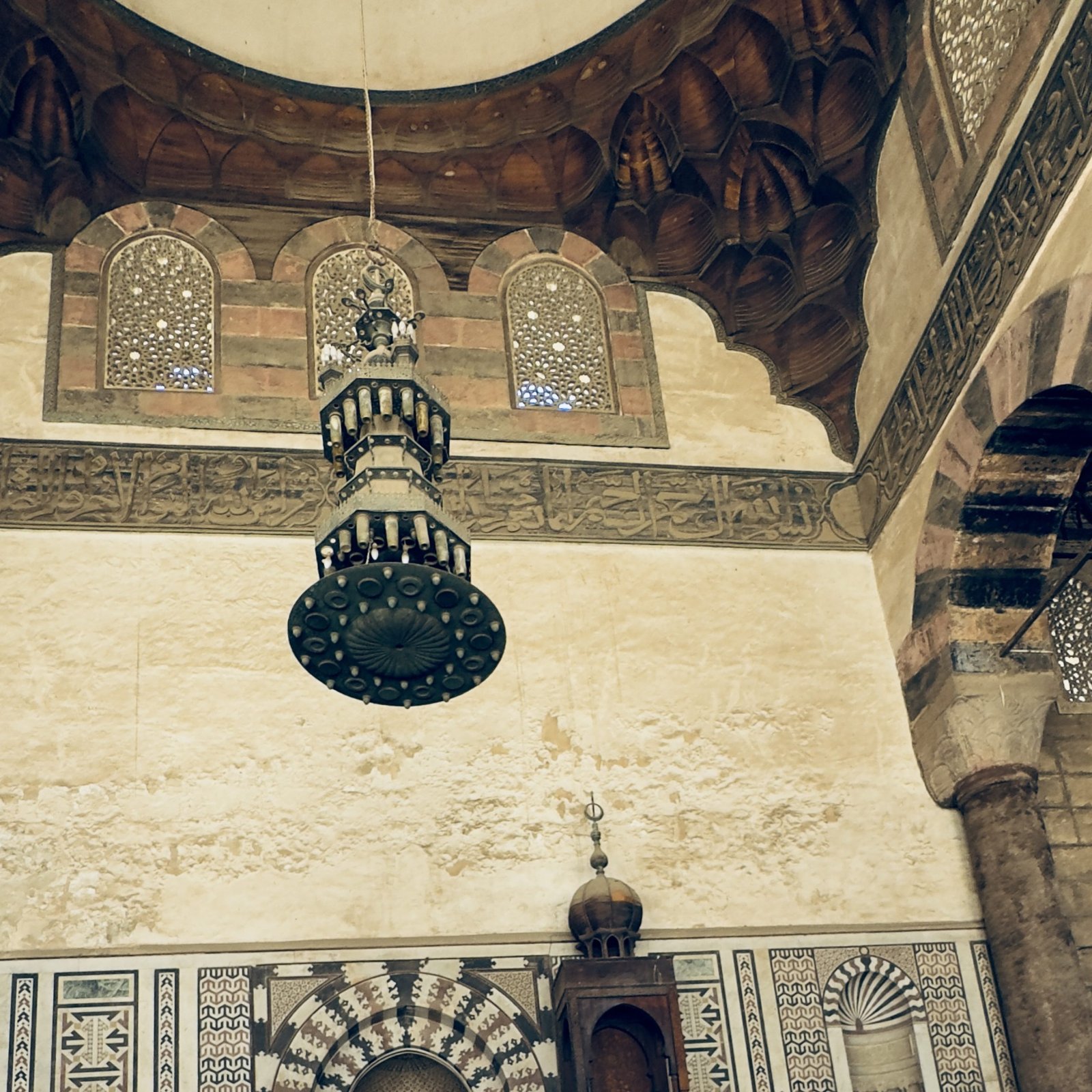 Old Cairo Day Tour: Amr Ibn El-Aas Mosque, Hanging Church & Khan El-Khalili